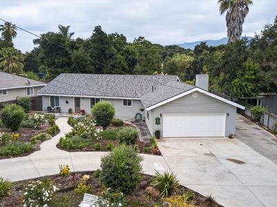594 S La Luna Ave