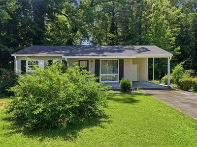 757 Alfred Rd NW