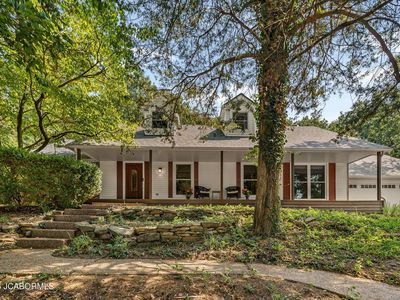 1809 Brookside Blvd