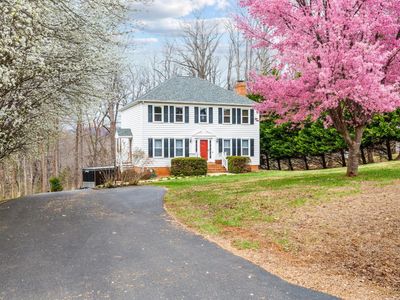 103 Winding Cedar Way