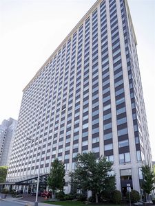320 Fort Duquesne Blvd #21NO