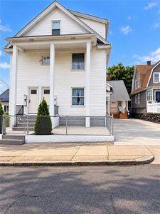 28 Englewood Ave
