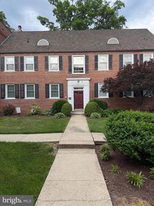3816 V St SE APT 102