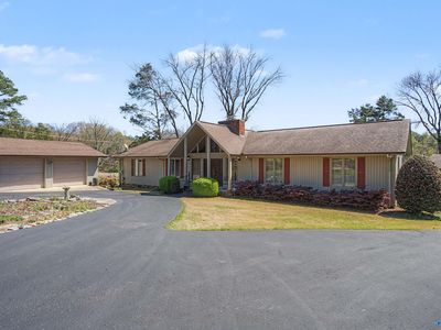 170 Cedar Cir