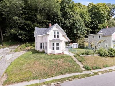 184 Groveland St