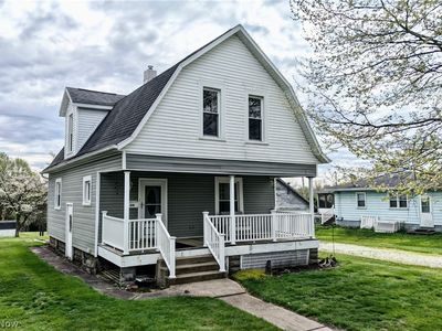 418 Jackson Ave NE