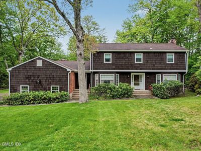 Property at 45 Carriage Dr S, Stamford, CT