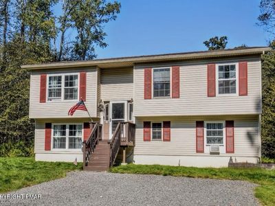 56 Lyman Ln