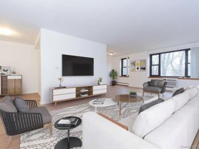 35 Stewart Place #205