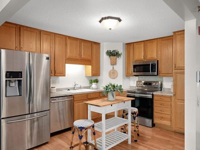 18400 Euclid St APT 357