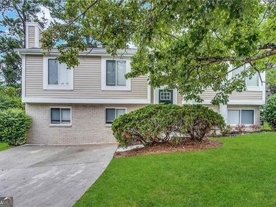 2039 Raintree Pl
