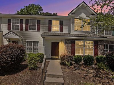 1043 Penny Ln.