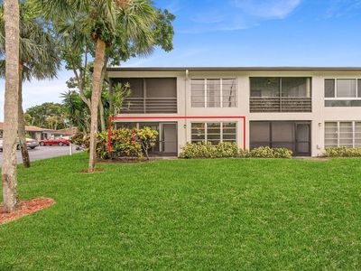 5635 QUEEN PALM Court #D