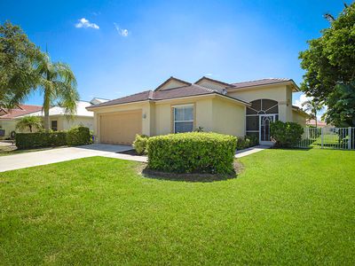 6195 Grand Cypress Circle