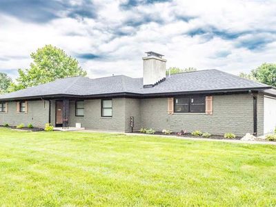 324 Center Dr