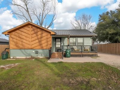 3812 Orchard Ln