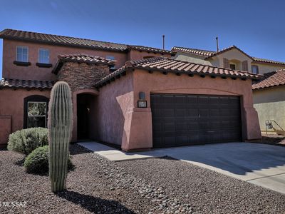 59 W Calle Priscal