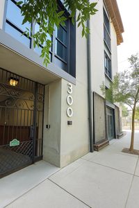 1 Cool Blow St APT 324