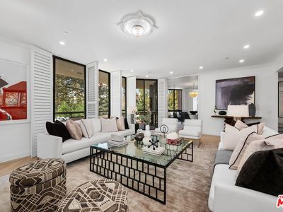 300 N Swall Dr UNIT 257