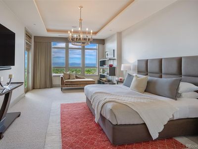 5455 Landmark Place #809
