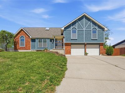 211 NE Hearnes Ave