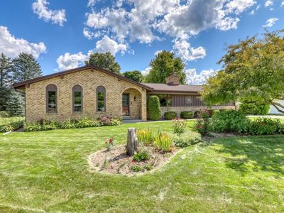 W204S10346 Cindy COURT