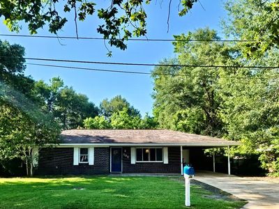 104 Kathy St