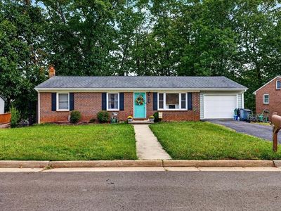604 Hilltop Dr