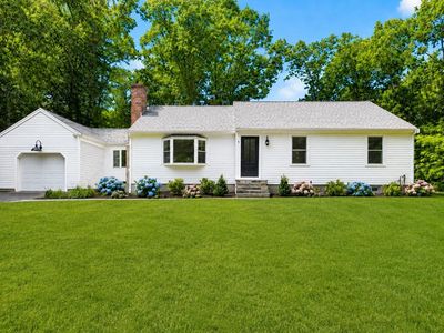 5 Candlewood Drive