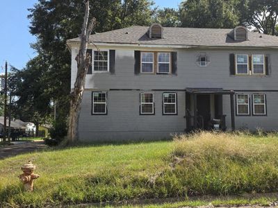 1205 Lawnview Pl