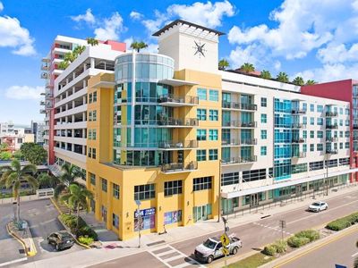 1208 E Kennedy Blvd #729