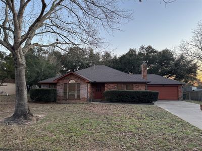108 Meadow Dr