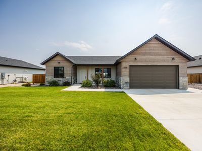 1230 Granite Ln