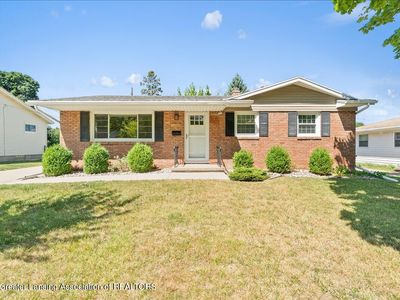 2104 Edwin Pl