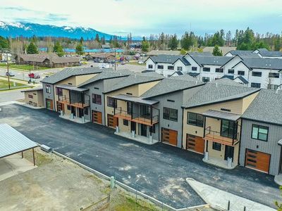 1010 7th St E Unit F