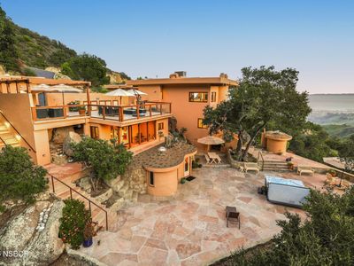 280 W Mountain Dr