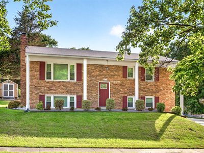 9015 Dixon Dr