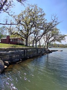 72 Lakeview Cir