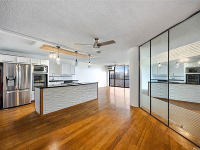 60 N Beretania St APT 2201