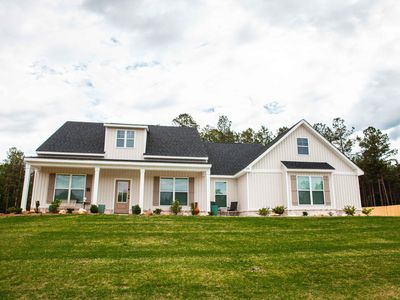 124 Willow Oak Circle