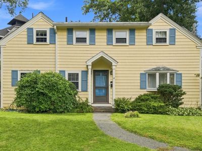 4 Littles Point Ln