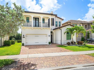 9027 Grand Prix Lane