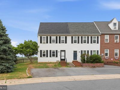 Property at 49 Hilldale Dr, Ephrata, PA