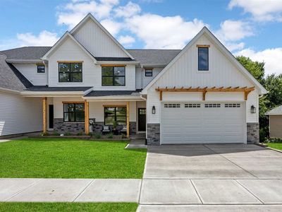 216 W Main St