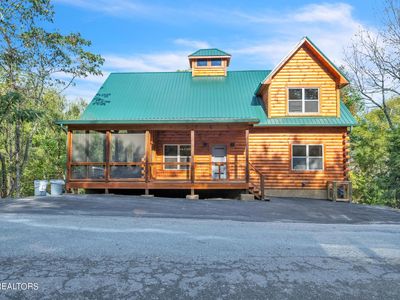 3140 White Falcon Way