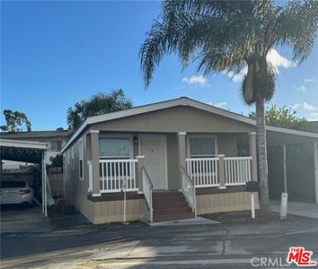 122 E Balboa Ln
