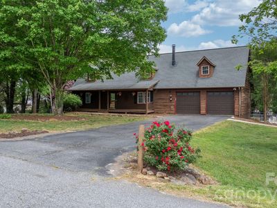 2025 34th Avenue Dr NE
