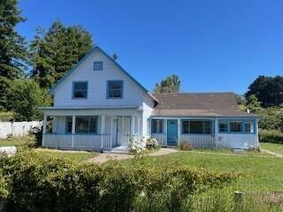 6711 Rohnerville Rd