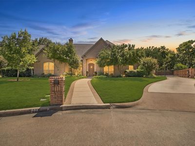201 Rochelle Ct