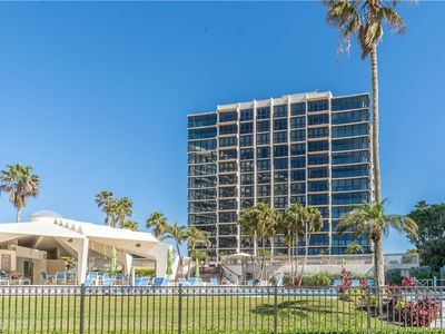 4031 Gulf Shore BLVD N #PHIE
